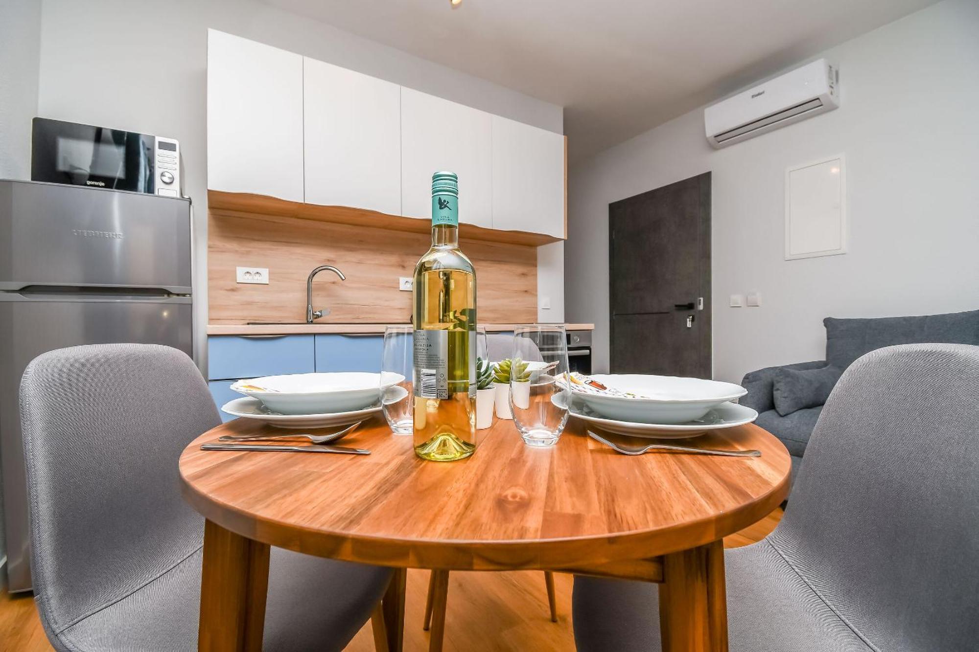 Apartments Neli Trogir Exterior photo