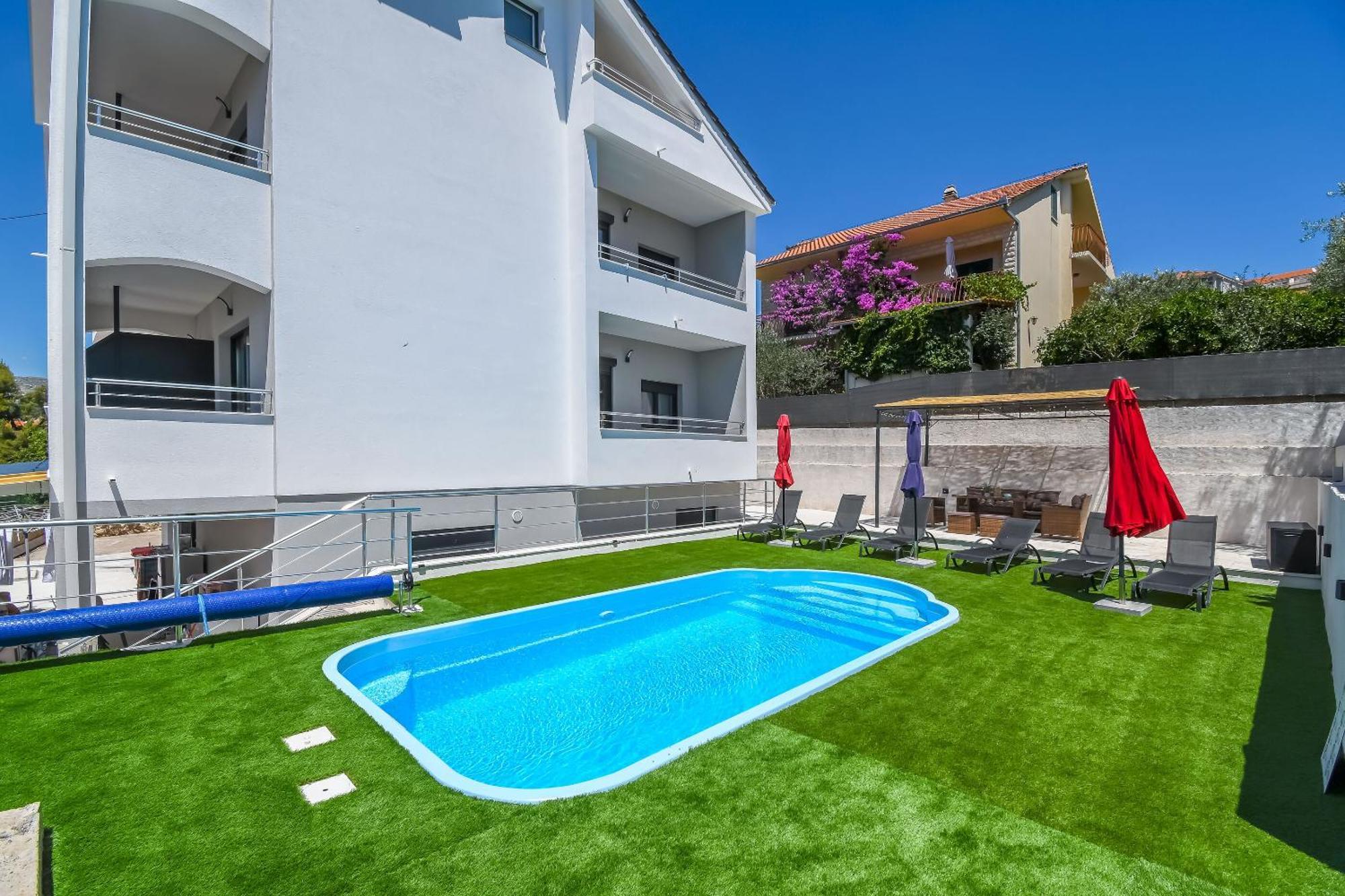 Apartments Neli Trogir Exterior photo